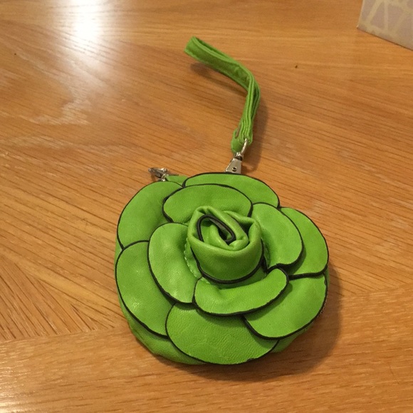 Lime green camellia coin purse - Picture 2 of 4